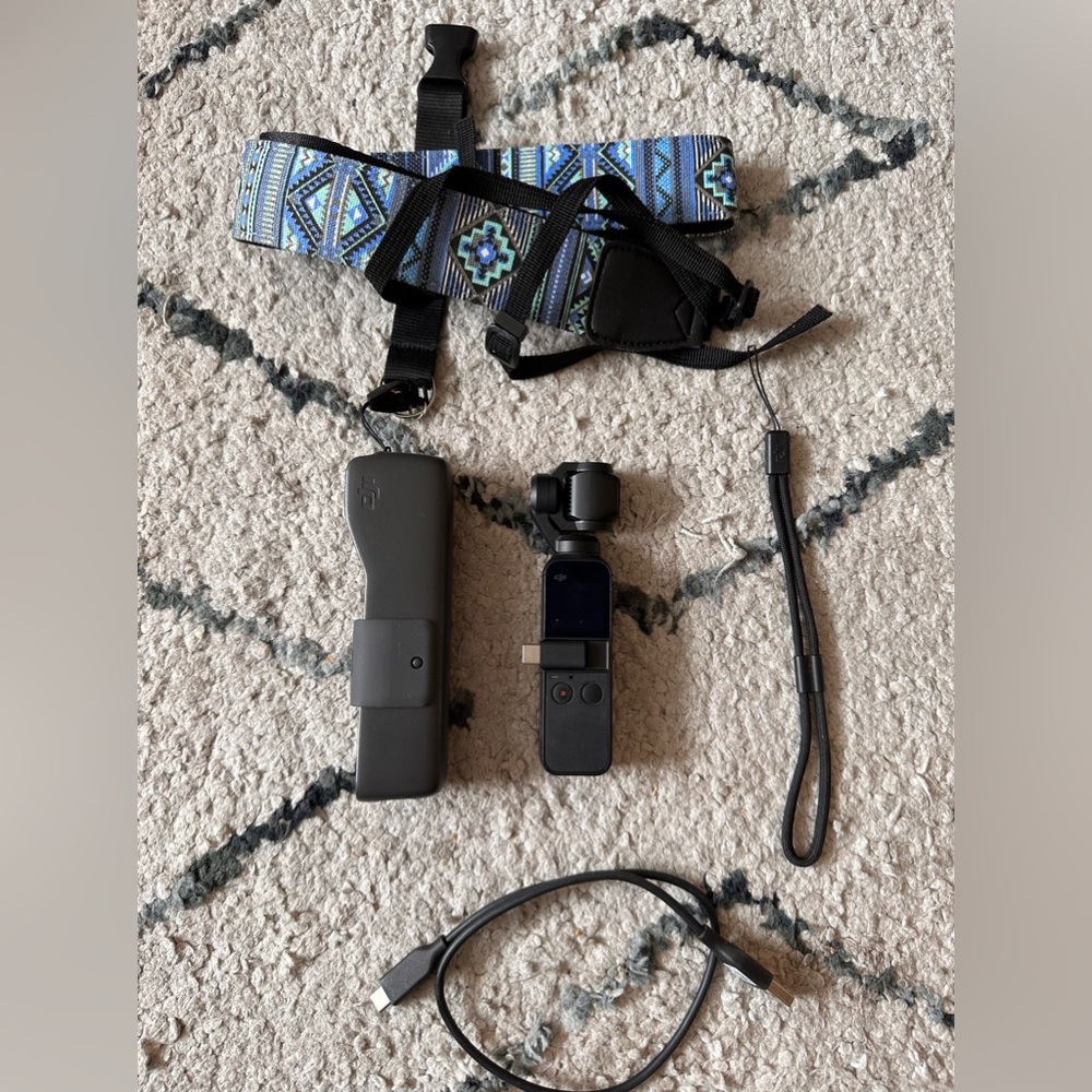 DJI Osmo Pocket and Kit - Picture 3 of 3